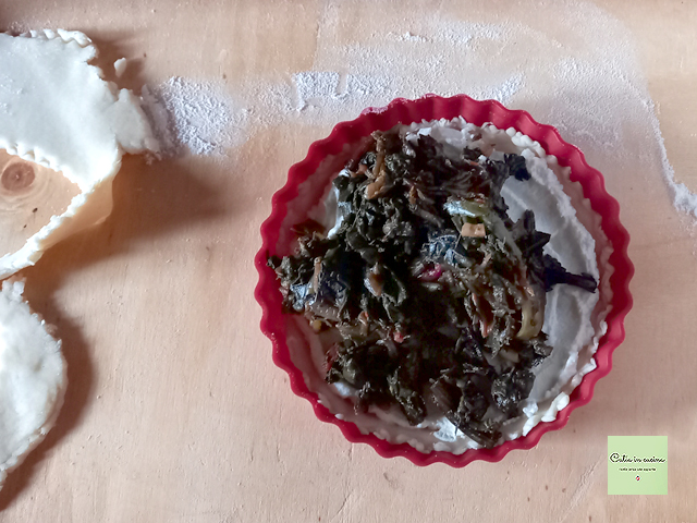 tartaletas con hierbas silvestres