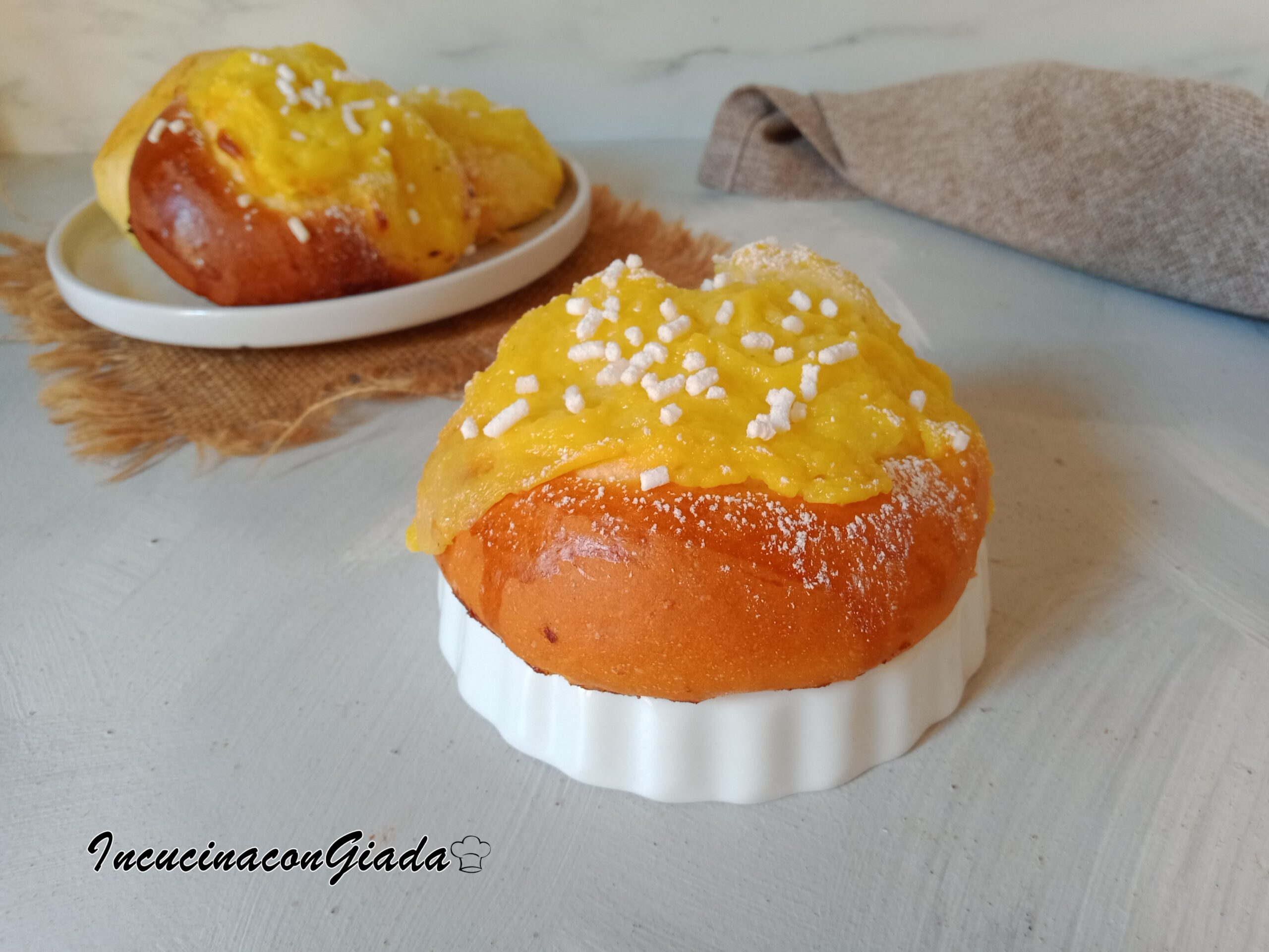 VENECIANAS CON CREMA