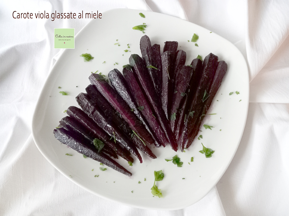 Zanahorias moradas glaseadas con miel