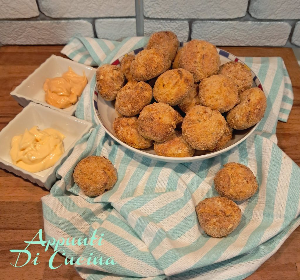 Albóndigas de pan con hierbas aromáticas