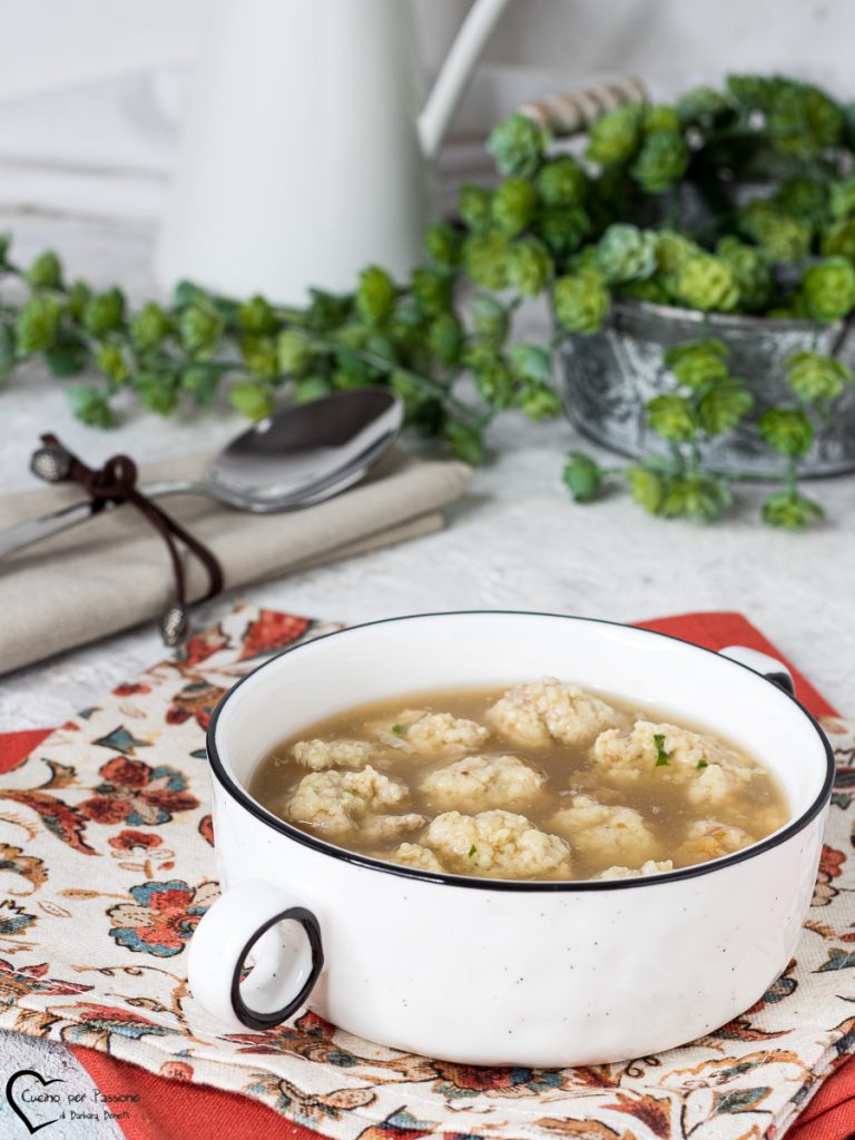 albóndigas en caldo
