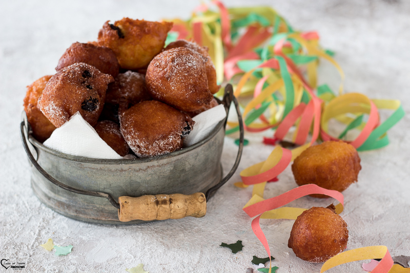 BUÑUELOS DE SÉMOLA