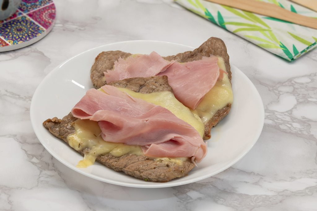 Filetes de ternera con jamón y queso