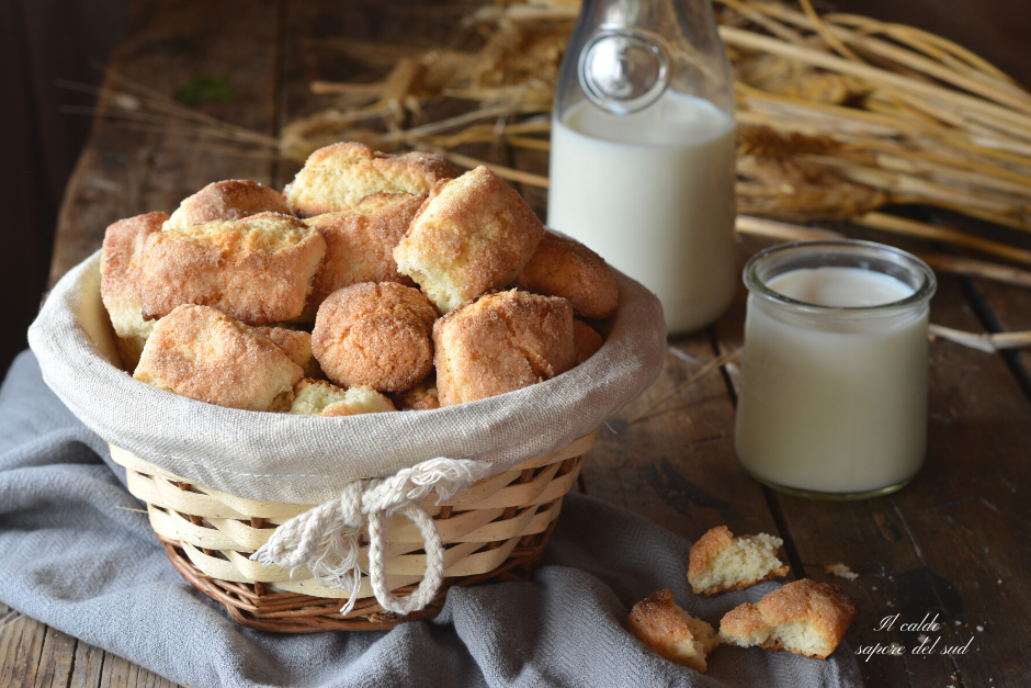 Galletas para mojar con manteca de cerdo y amoníaco
