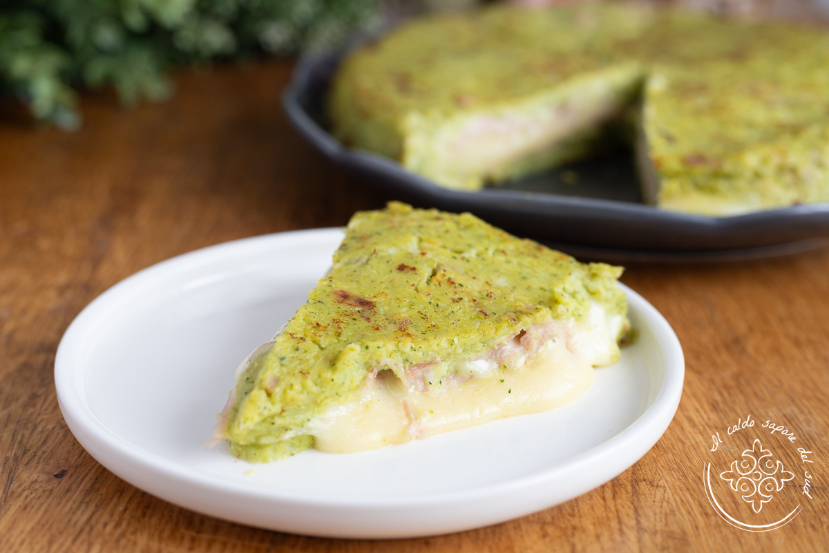 Pastel de patata y brócoli en sartén