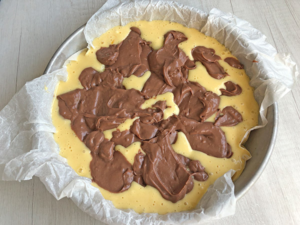 Tarta Nua con crema de chocolate