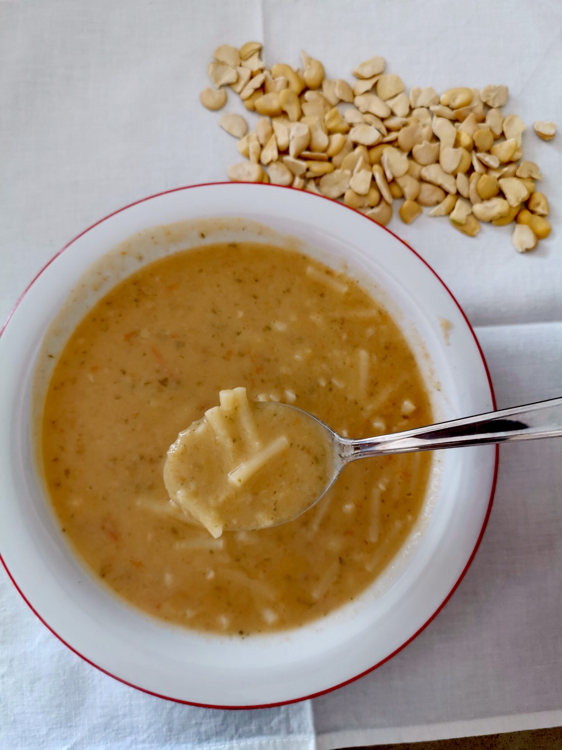 Sopa de habas