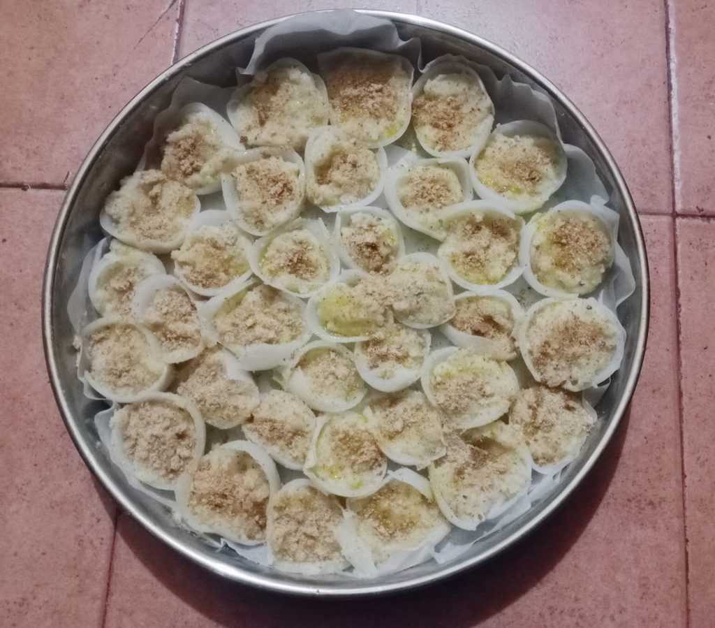 cebollas rellenas al estilo ligur