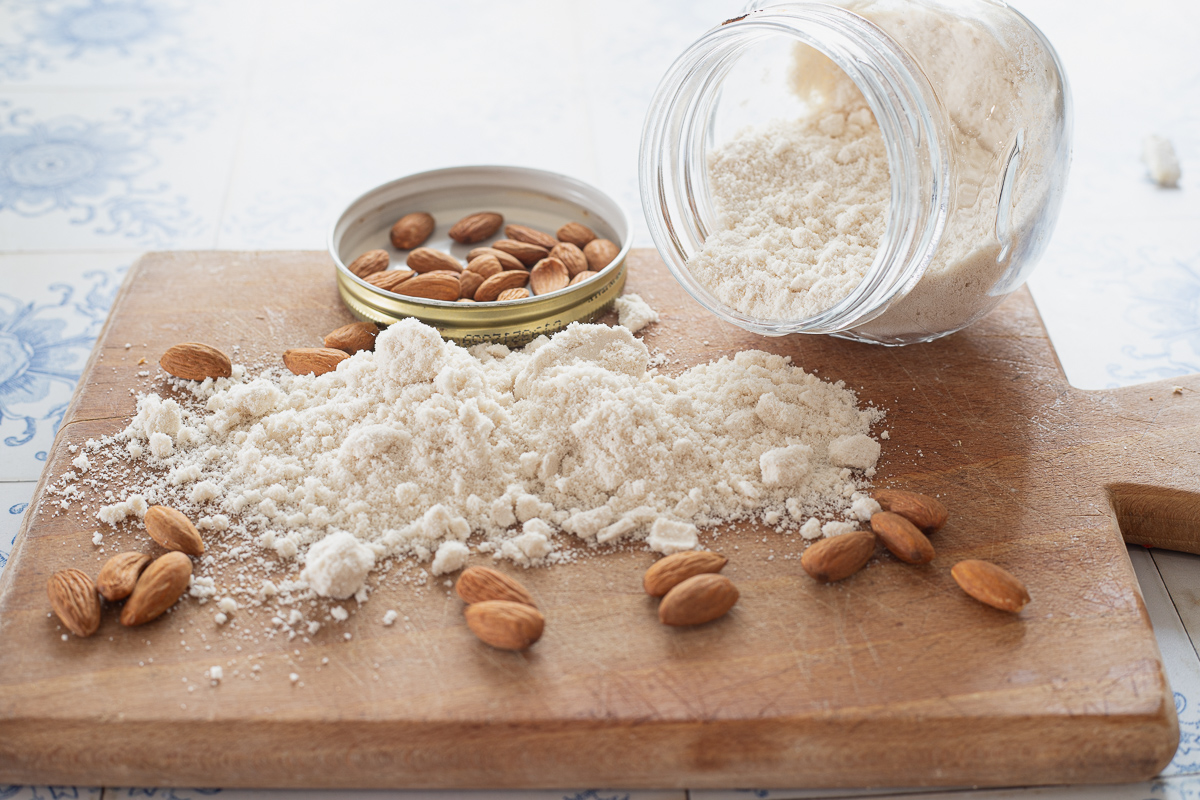 Okara de almendras: cómo hacerla, qué es y cómo usarla