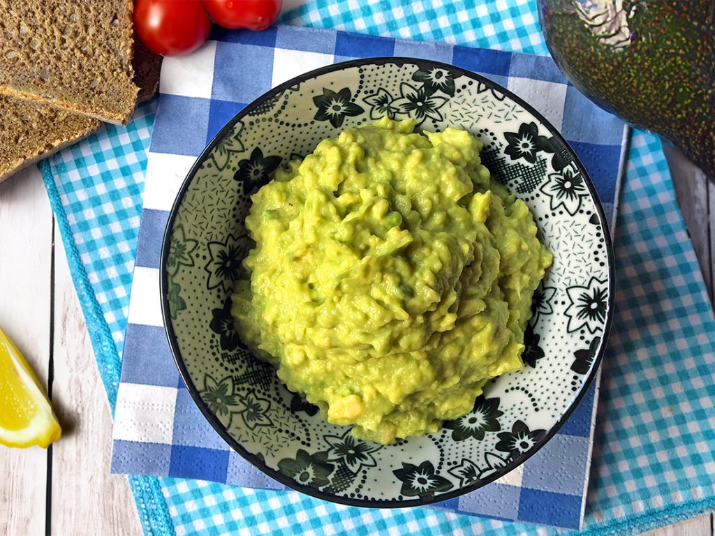 Crema de aguacate y queso untar
