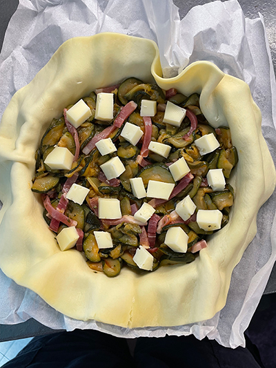 Tarta salada de calabacín en freidora de aire