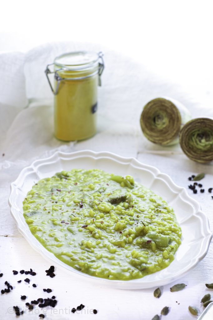 Risotto de alcachofas, cúrcuma y timut