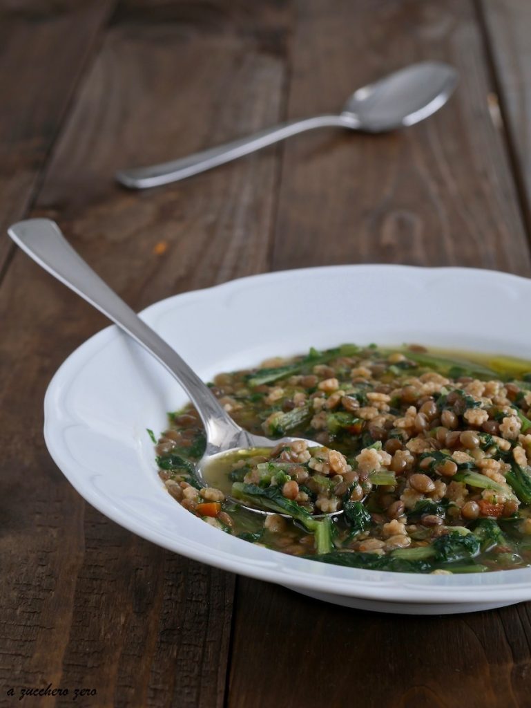 Sopa de lentejas con achicoria