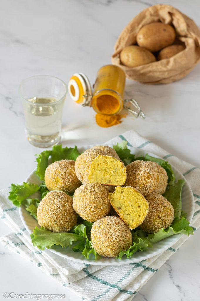 albóndigas de garbanzos y patatas