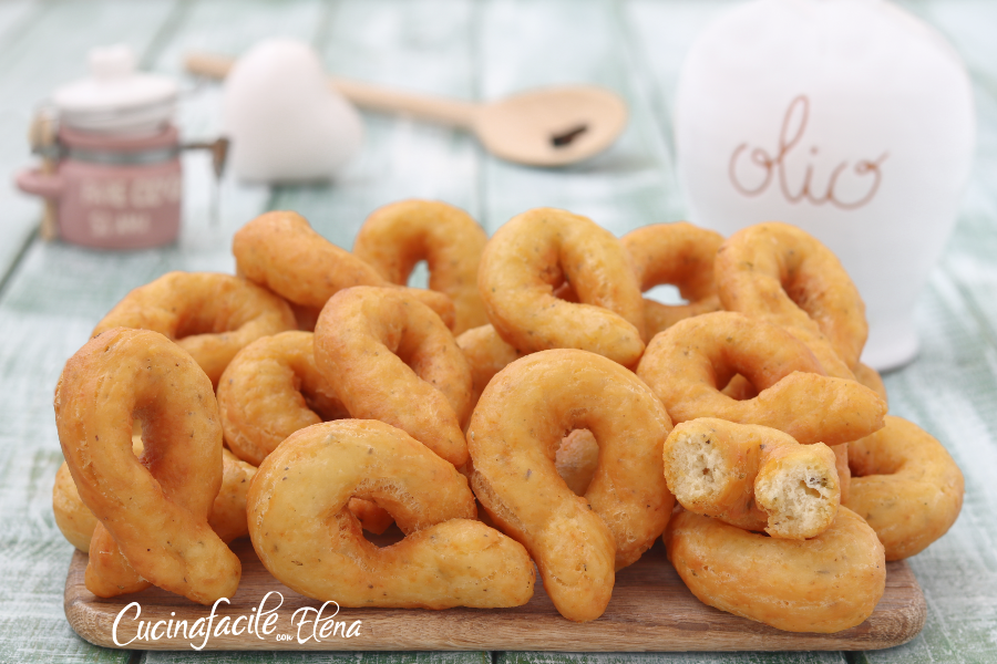 Buñuelos salados rápidos