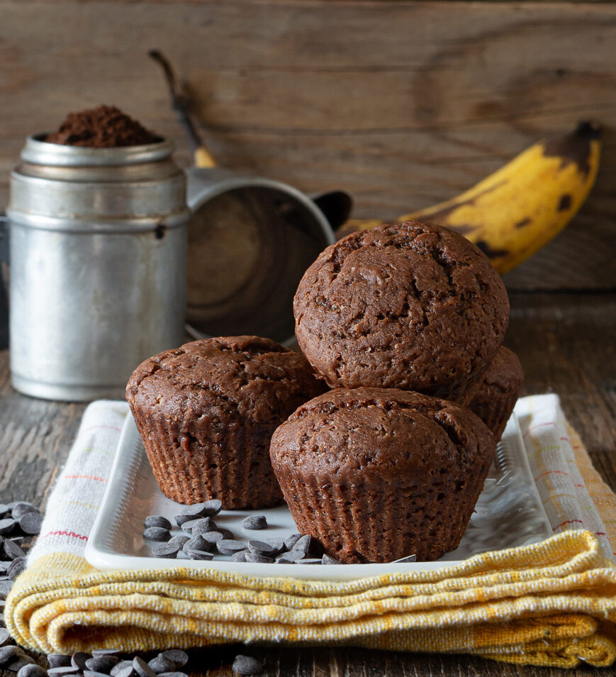 Muffin sin huevos de plátano y chocolate