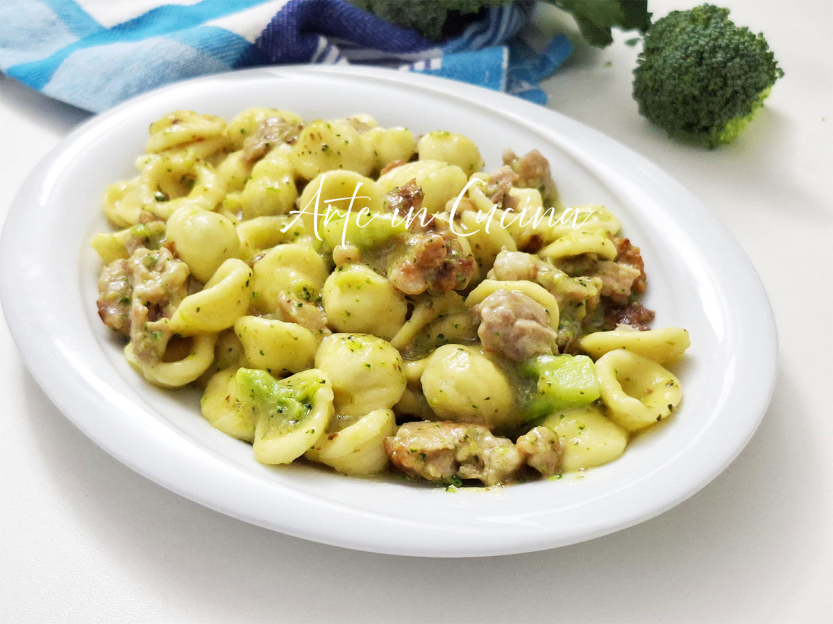 ORECCHIETTE CREMOSAS con PATATAS, brócoli y salchicha