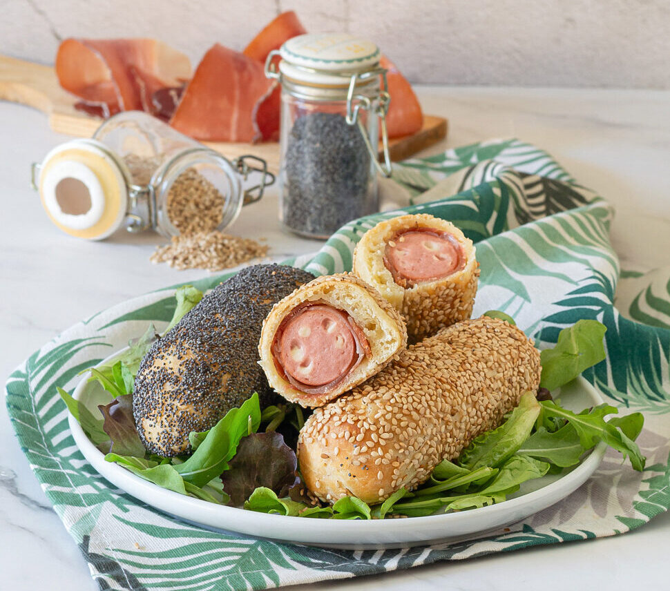 Pizza wurstel con queso y speck