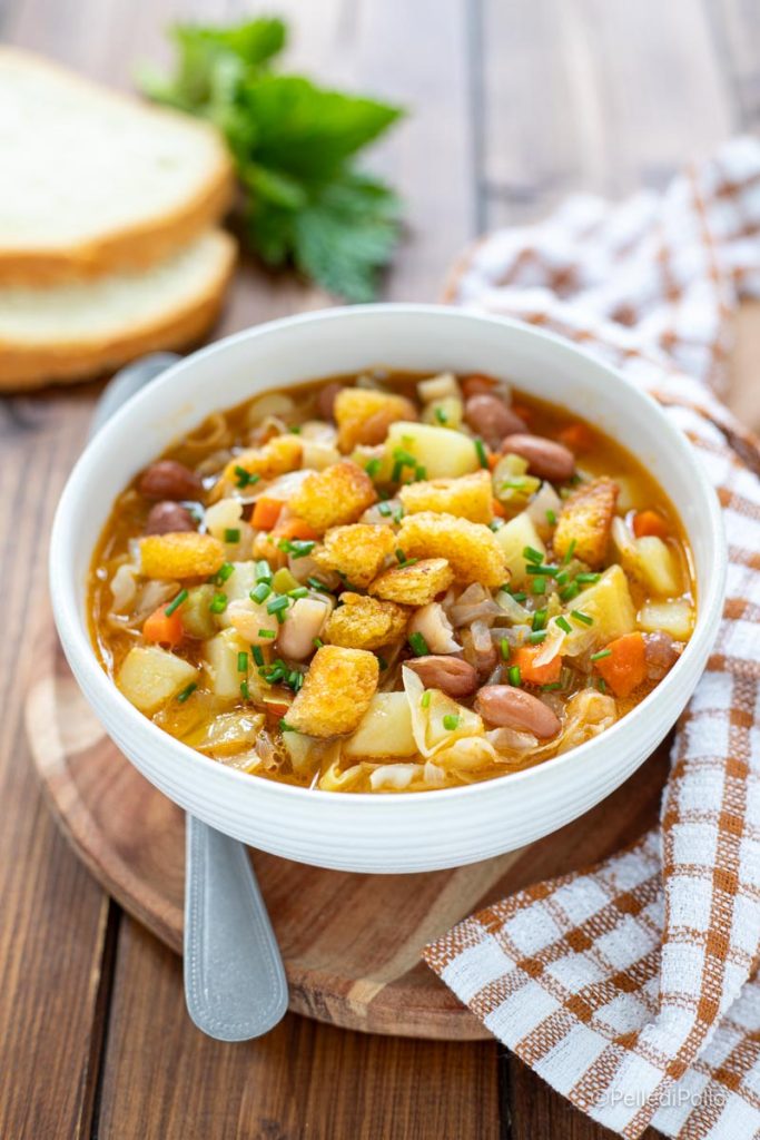 sopa de col y judías