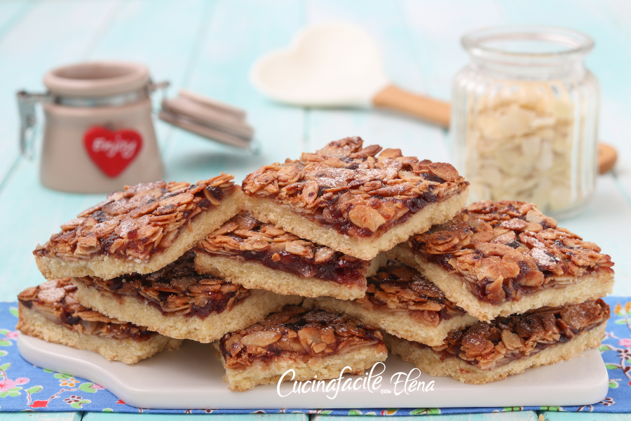 Tarta de almendras y mermelada