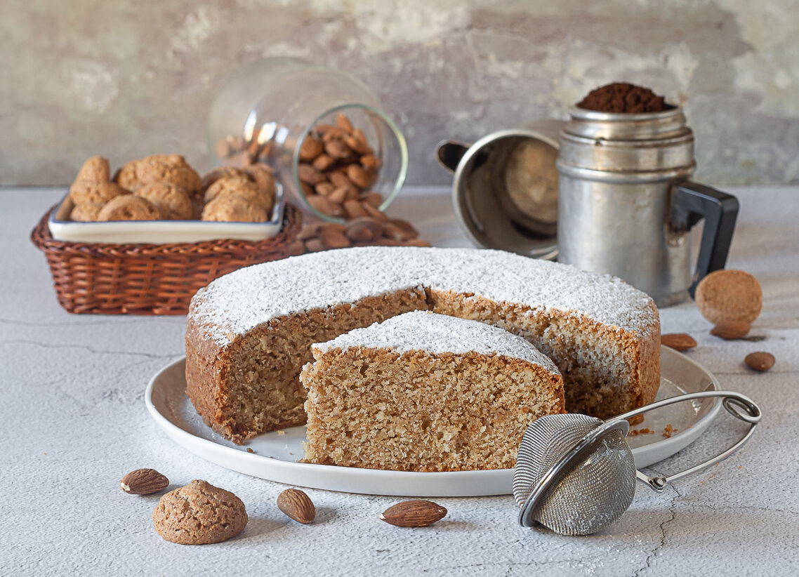 Tarta de amaretti y almendras