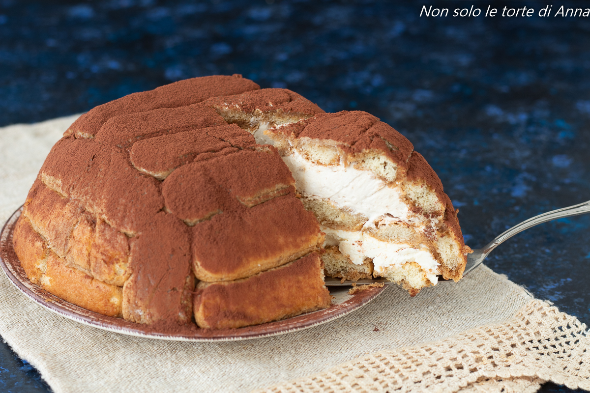 Zuccotto crema de mascarpone y bizcochos de soletilla