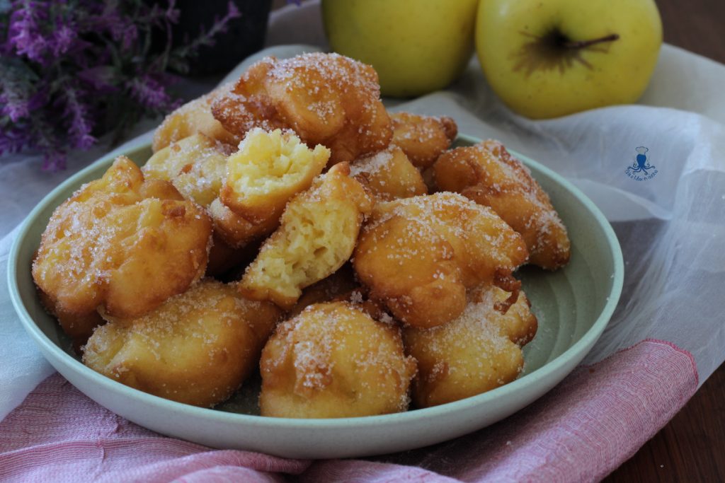 BUÑUELOS-DE-MANZANA-DE-LA-ABUELA2