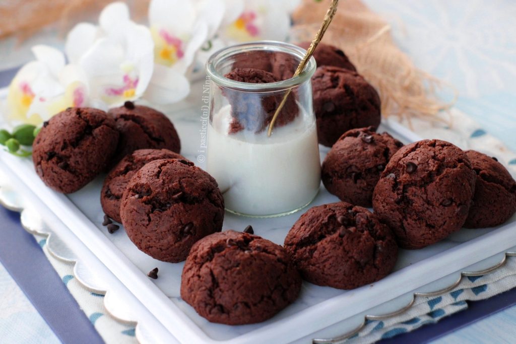 galletas suaves de yogur y chocolate para mojar en leche receta i pasticcini di Nina