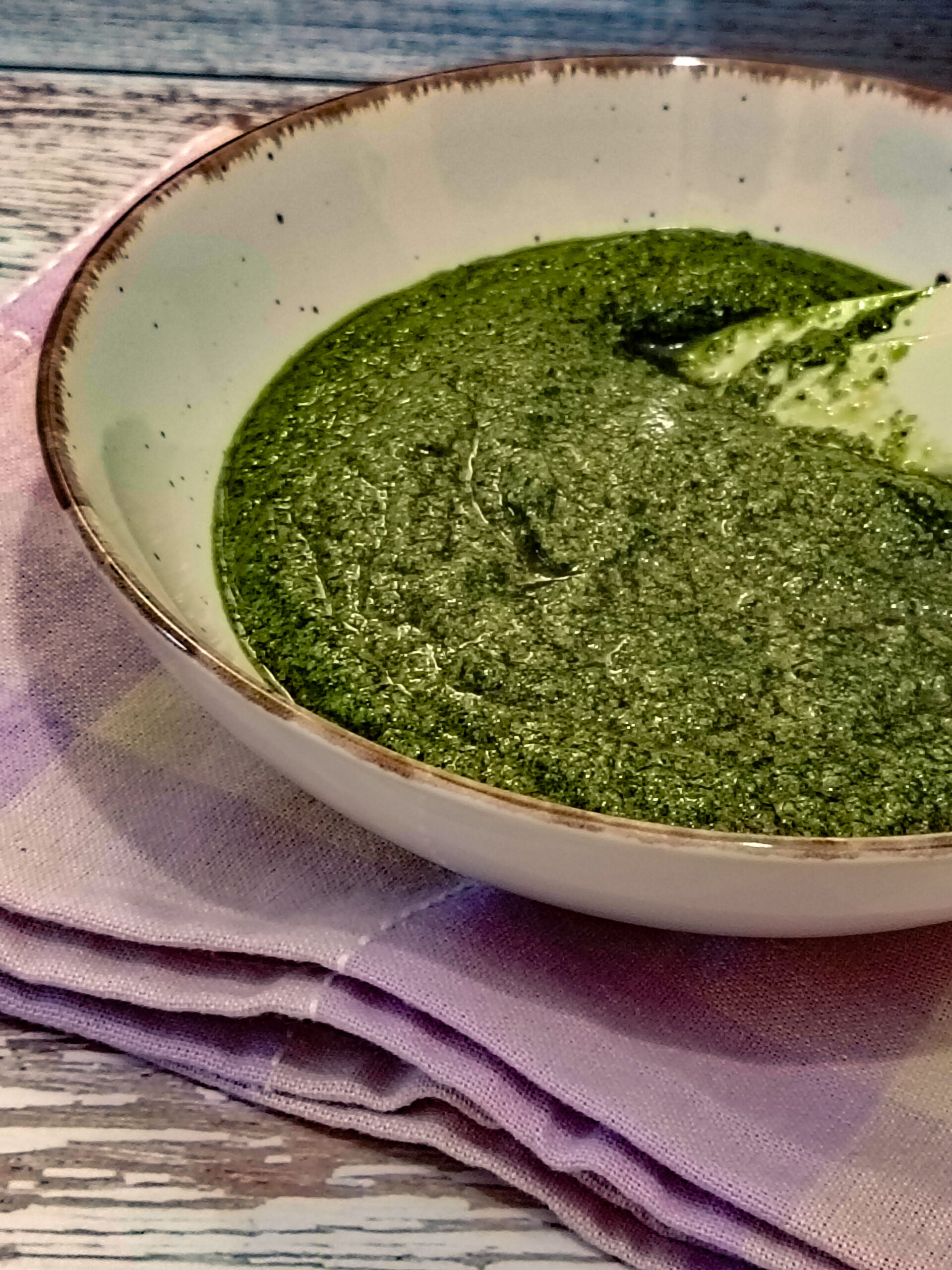 Pesto de col negra