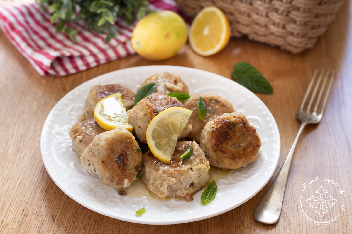 Albóndigas de atún al limón