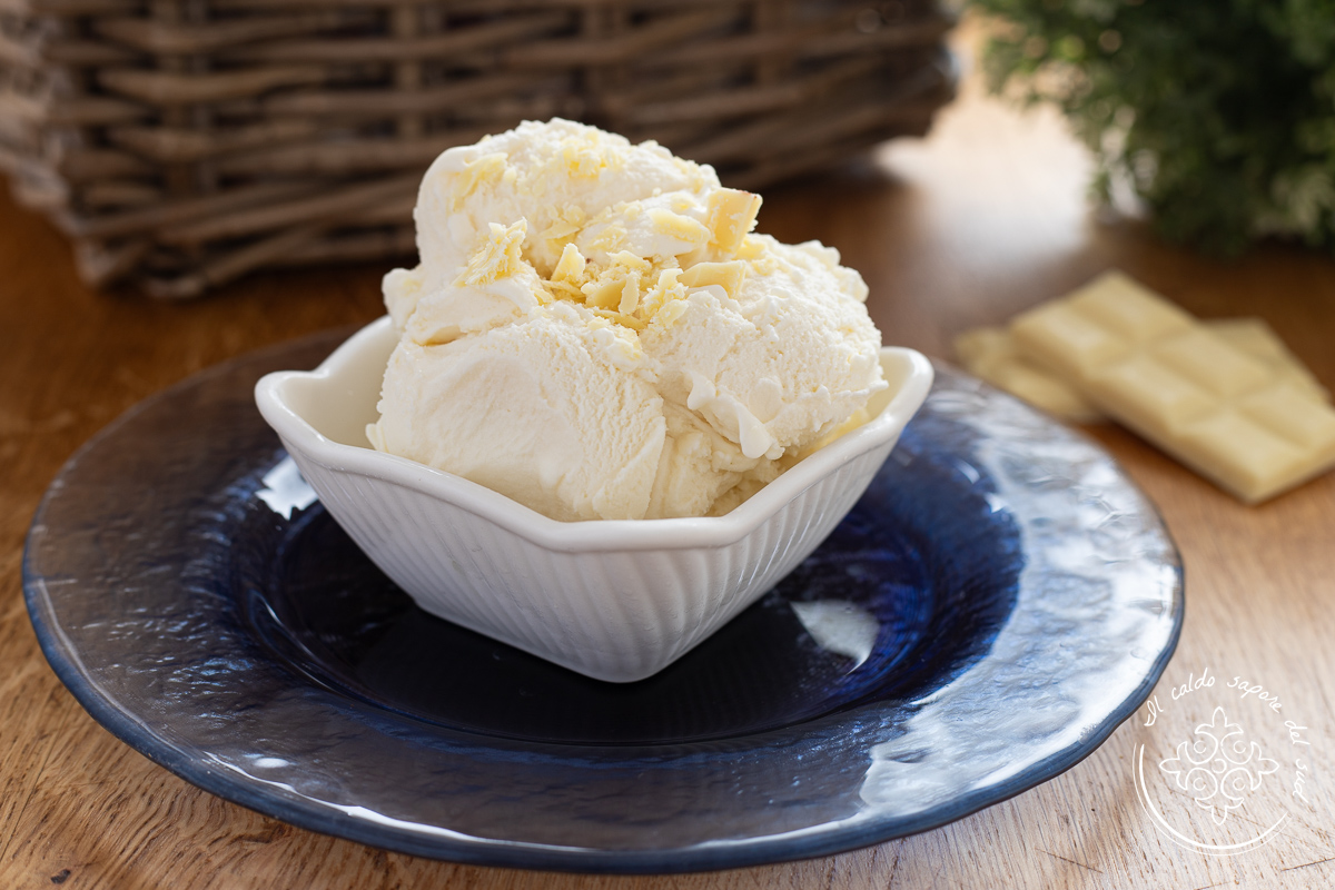 Helado de chocolate blanco