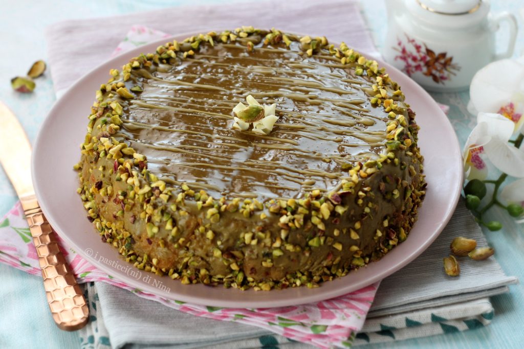 Tarta semifrío de ricotta con pistacho y chocolate, postre fresco sin cocción i pasticcini di Nina