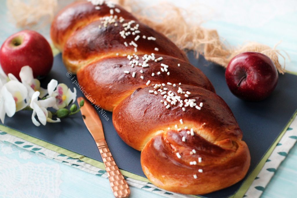 Trenza de pan brioche de manzana - Los pastelitos de Nina