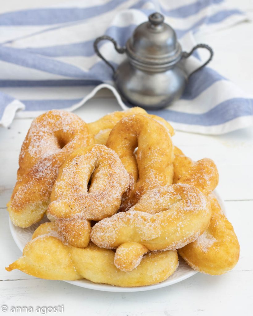Zeppole napolitanas con patatas