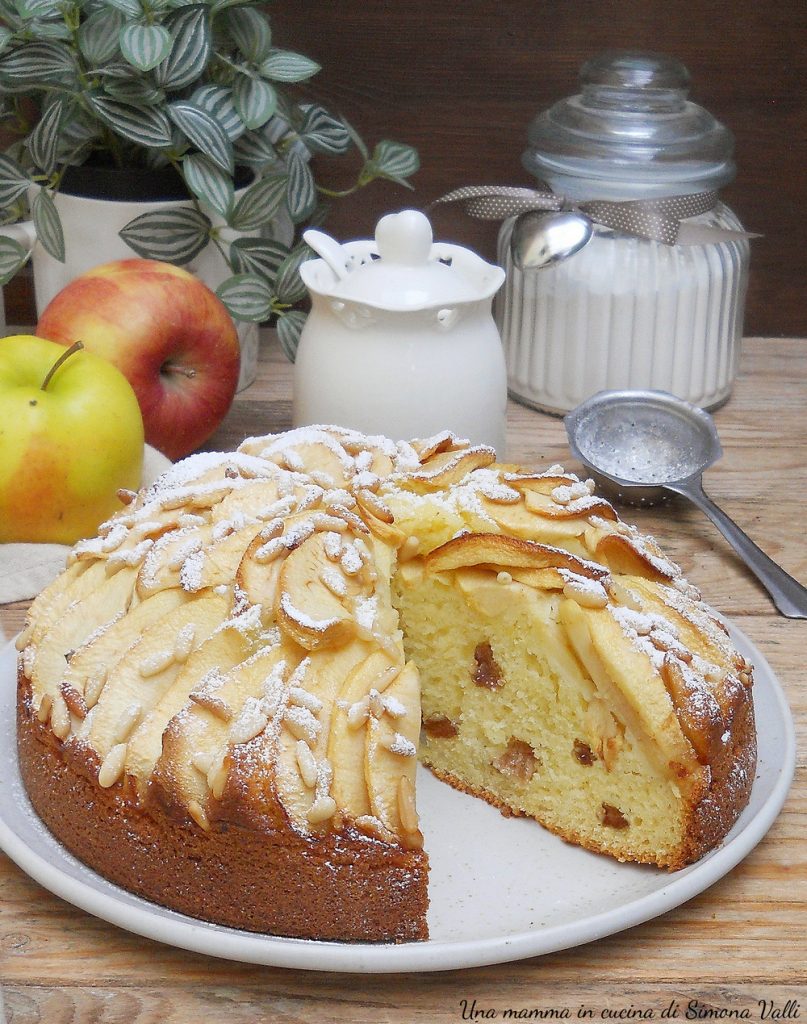 tarta de manzana y ricotta con pasas y piñones vert