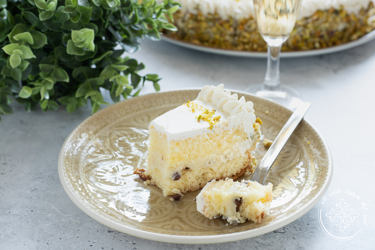 Tarta de bizcocho y crema