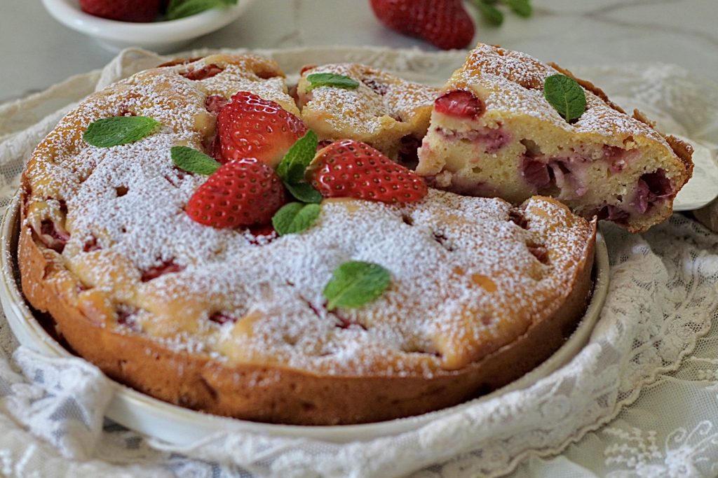 Receta tarta de fresas y ricotta súper esponjosa, sin mantequilla.