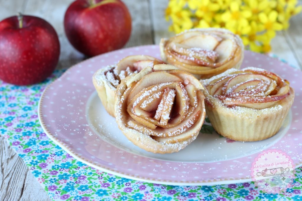 tartaletas de manzana y mermelada