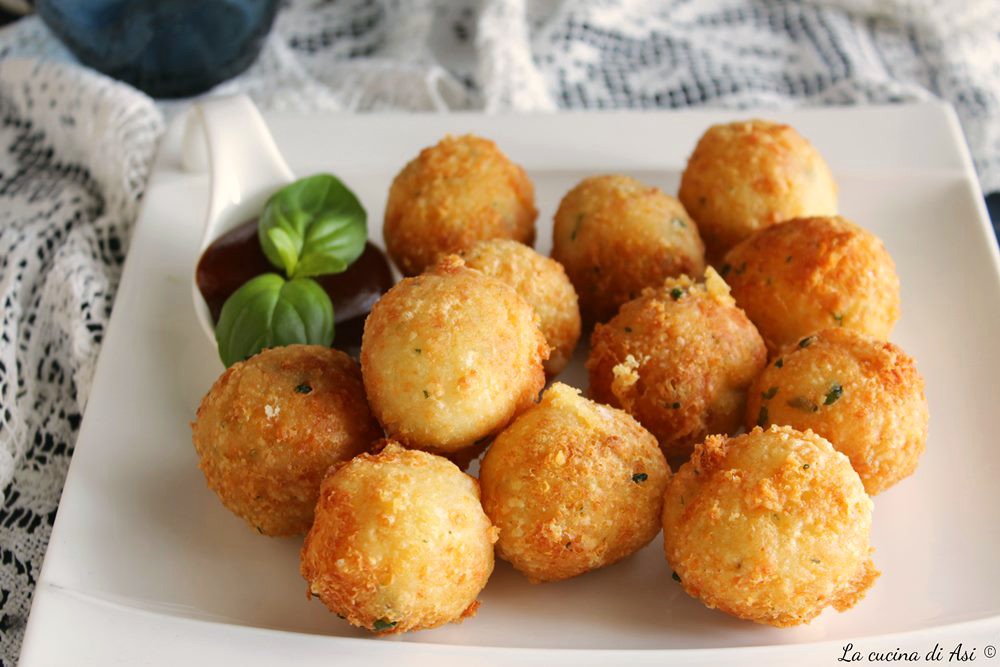 Palline di mozzarella ricetta finger food