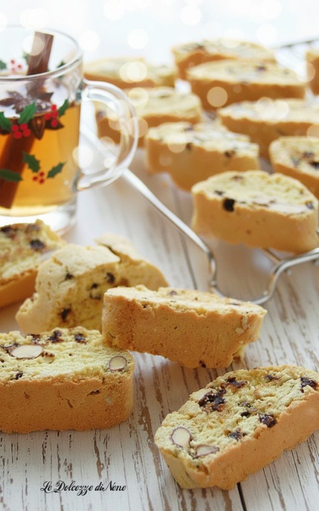 Cantucci suaves con almendras y chocolate