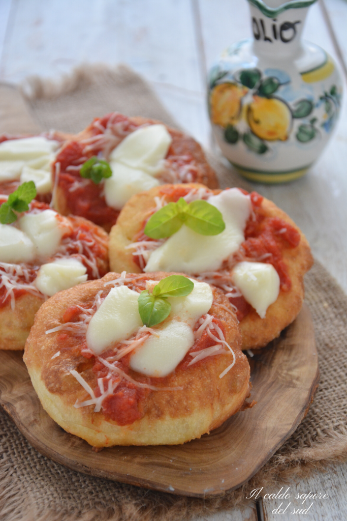 Pizzetas fritas o montanare fáciles