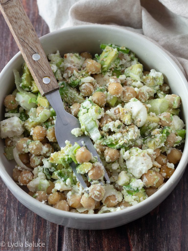 Ensalada de garbanzos y aguacate