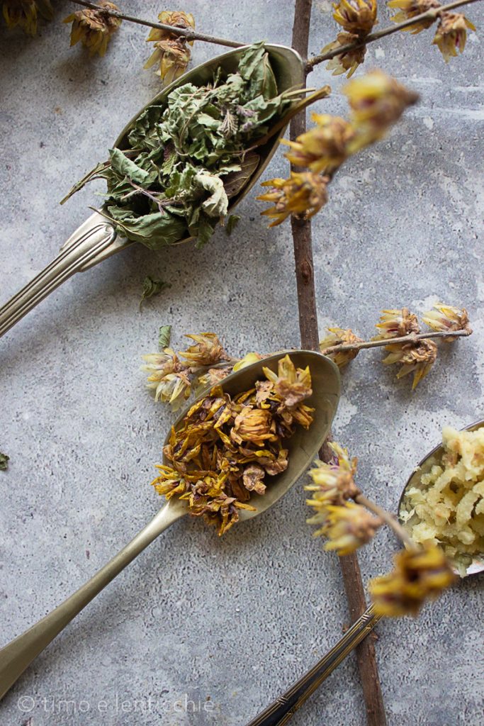 Infusión de calicanto, jengibre y melisa