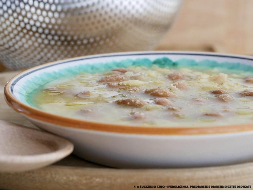 Pasta y alubias en caldo | receta sencilla