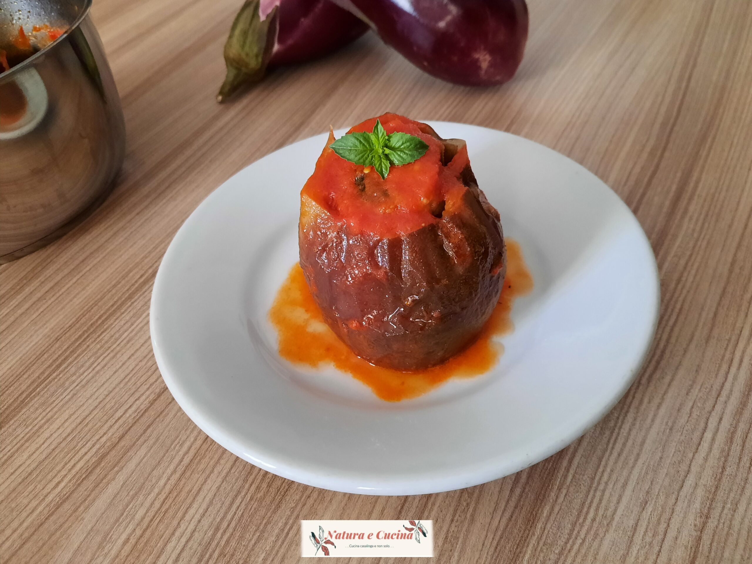 Berenjenas rellenas en salsa