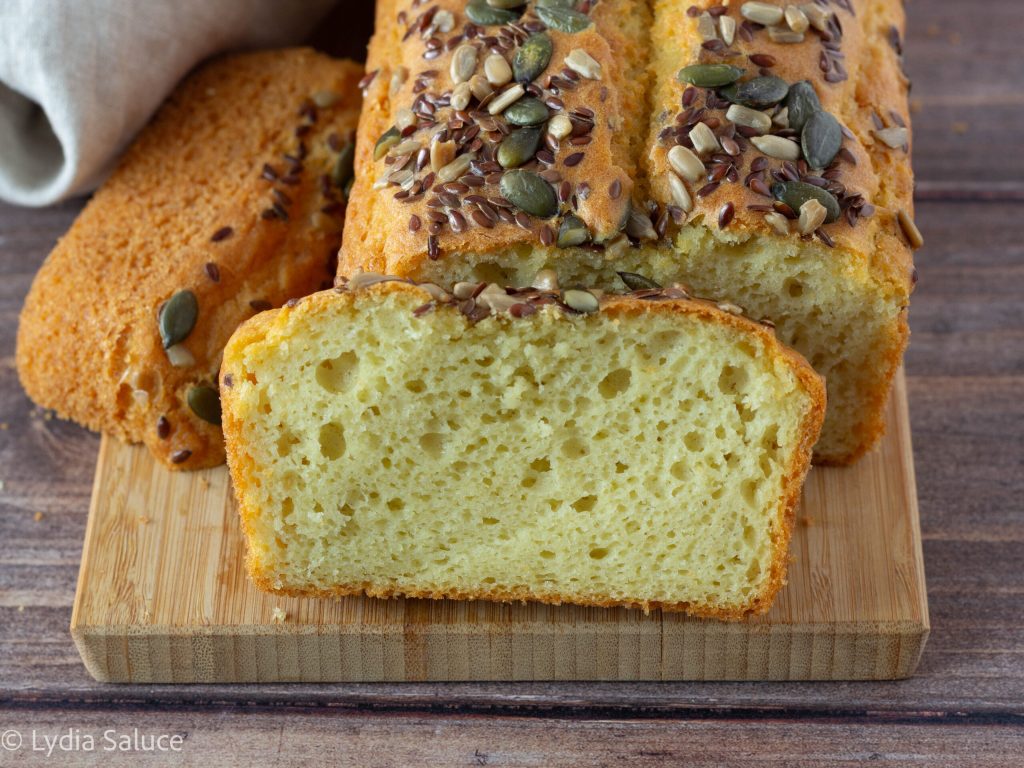 Plumcake salado al parmesano