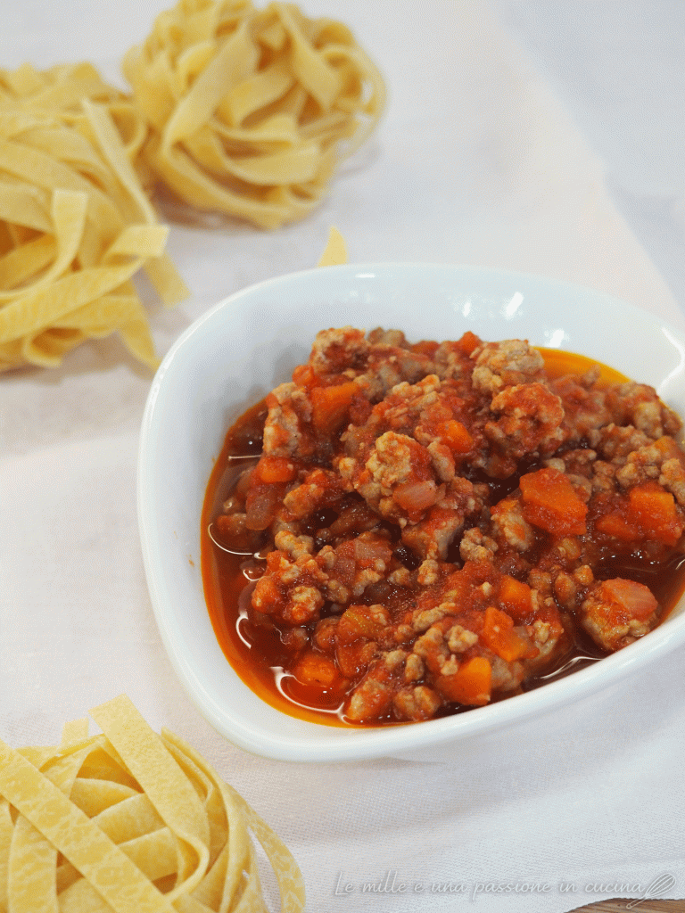 Ragú clásico en el plato