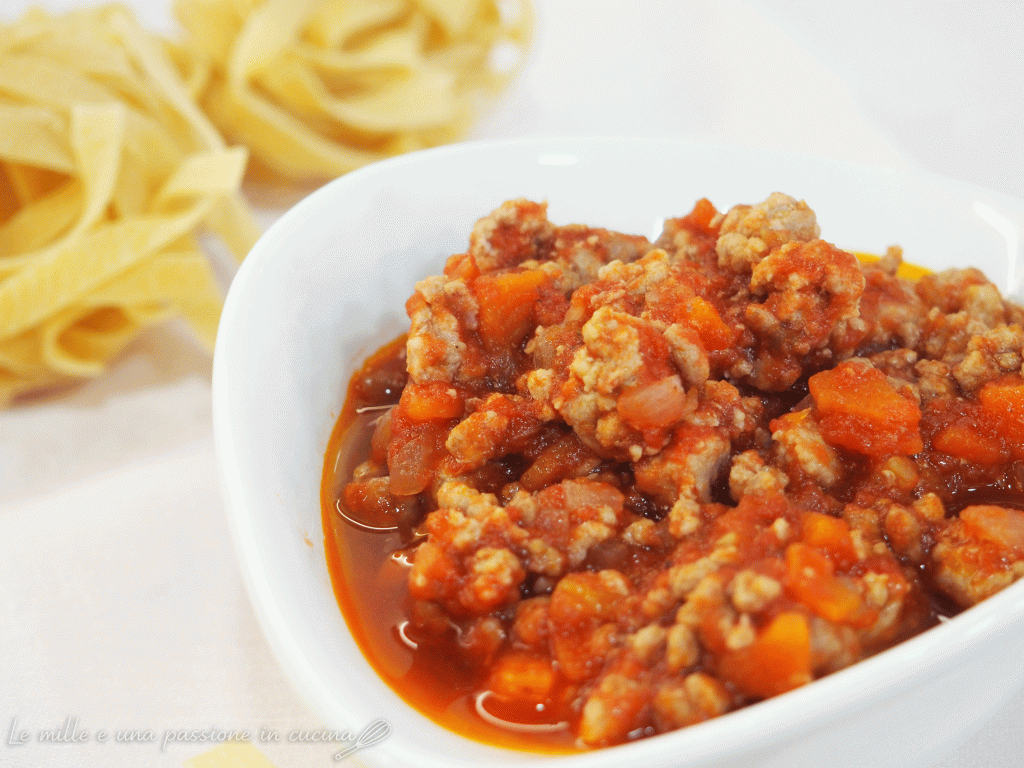 Ragú clásico en el plato