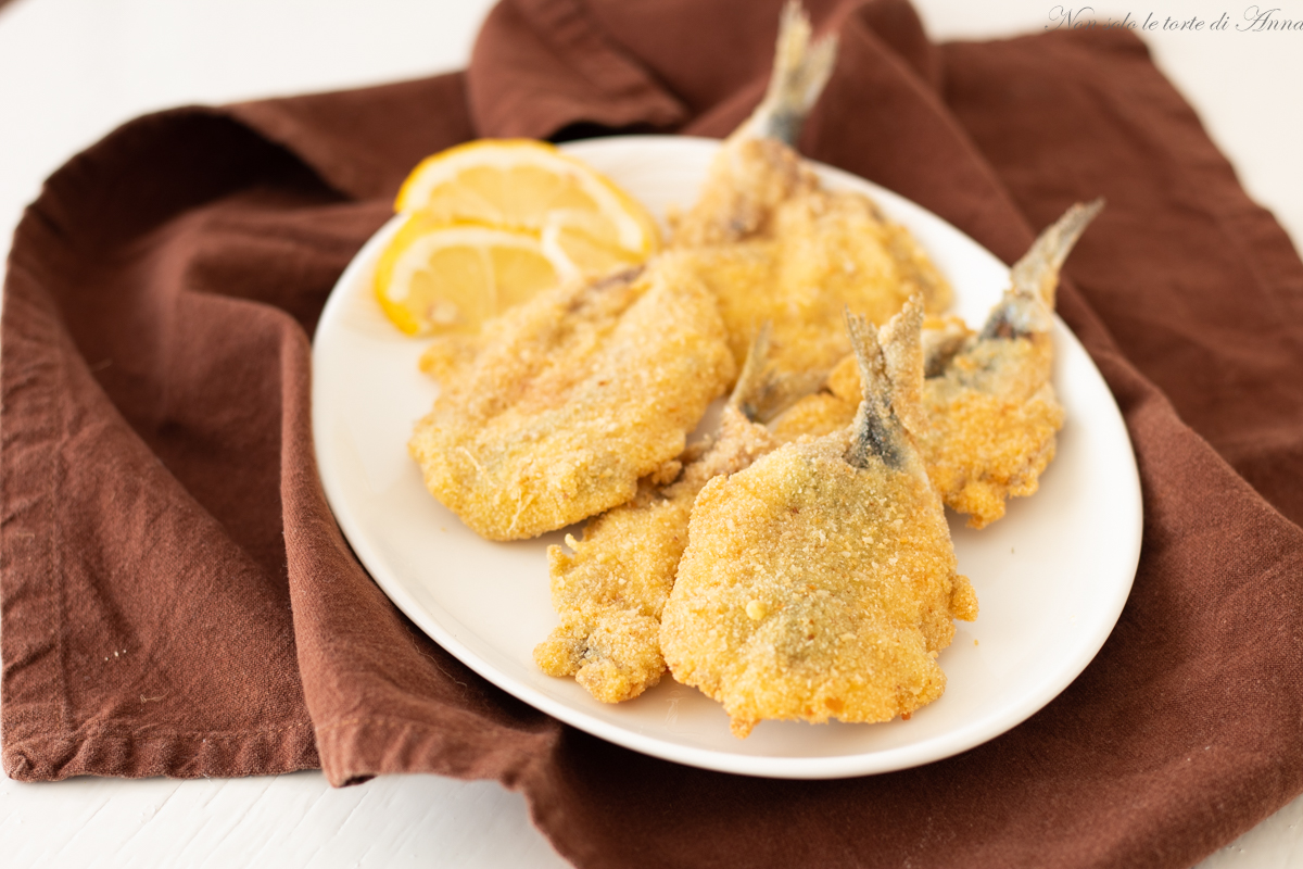 Sardinas empanadas fritas