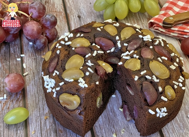 TARTA DE UVA Y CACAO